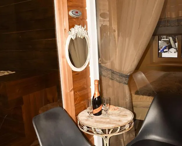 Paju With Sauna شقة Võru